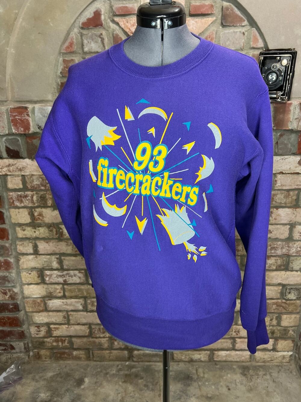 Lee sweatshirt 93 Firecracker purple yellow